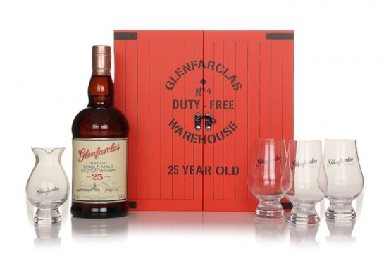 Glenfarclas 25 Year Old Glasses and Jug Gift Set